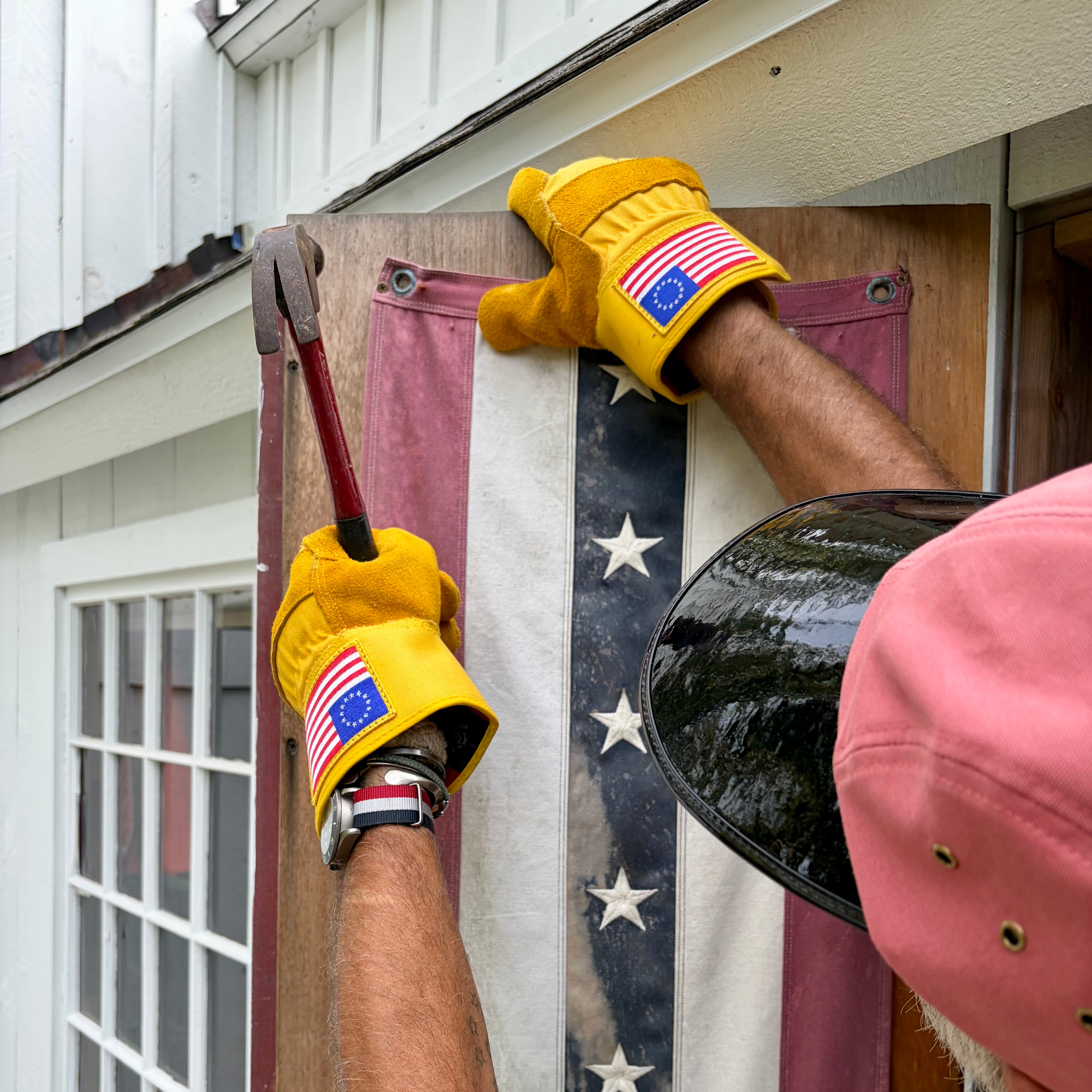 BETSY ROSS GLOVES